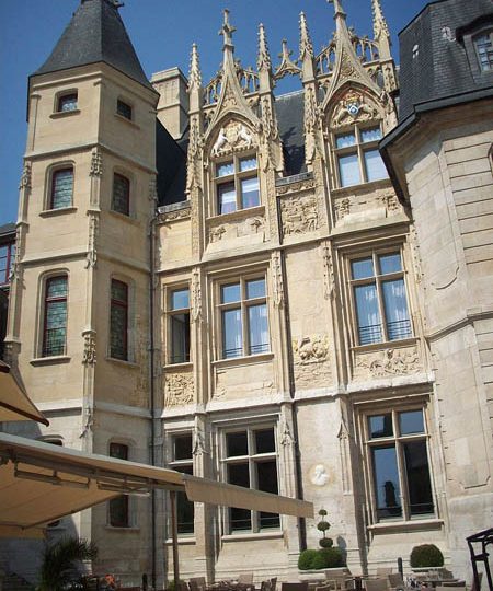 L'Hôtel de Bourgtheroulde